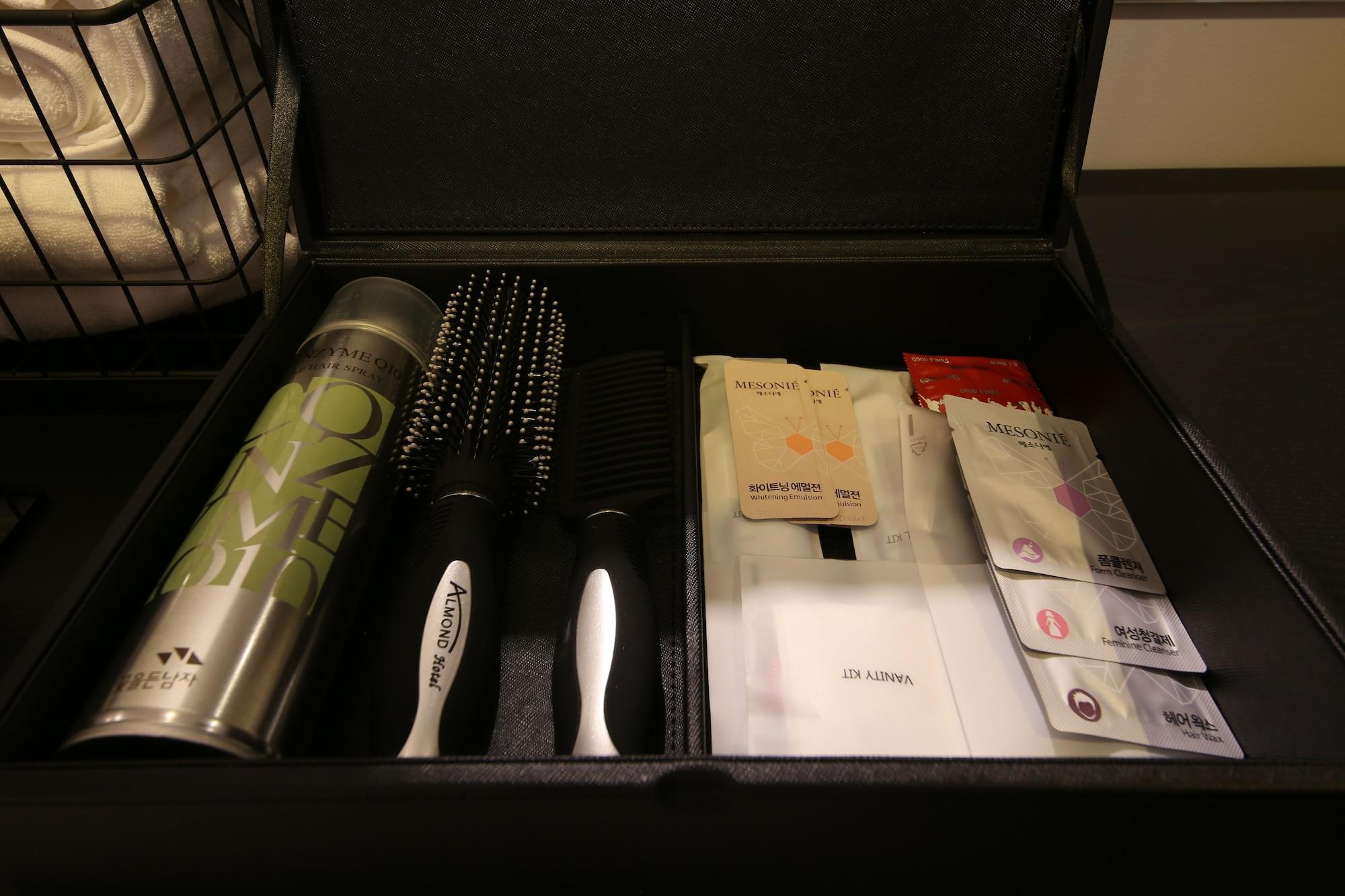 Almond Hotel Gupo Station Busan Eksteriør billede
