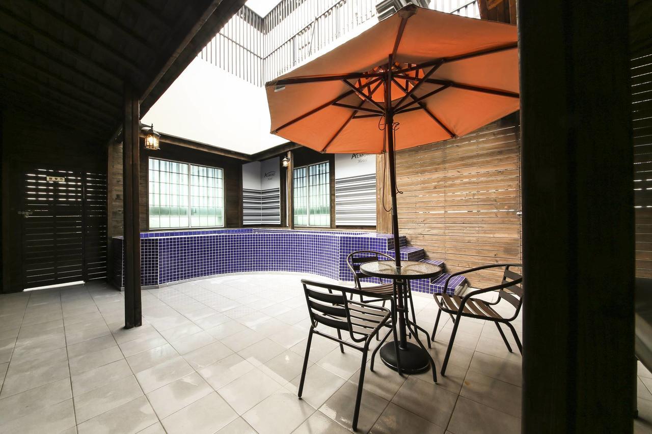 Almond Hotel Gupo Station Busan Eksteriør billede
