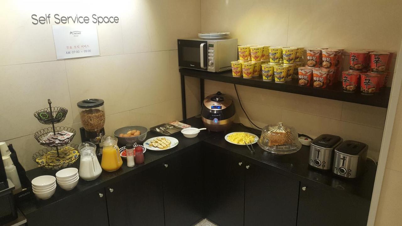 Almond Hotel Gupo Station Busan Eksteriør billede