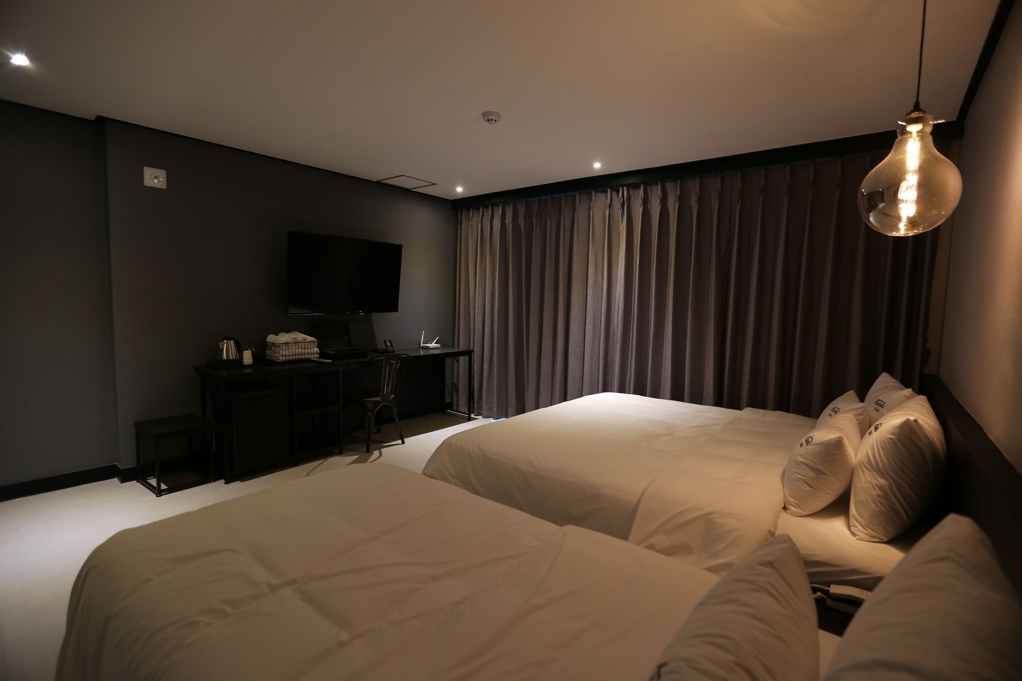 Almond Hotel Gupo Station Busan Eksteriør billede