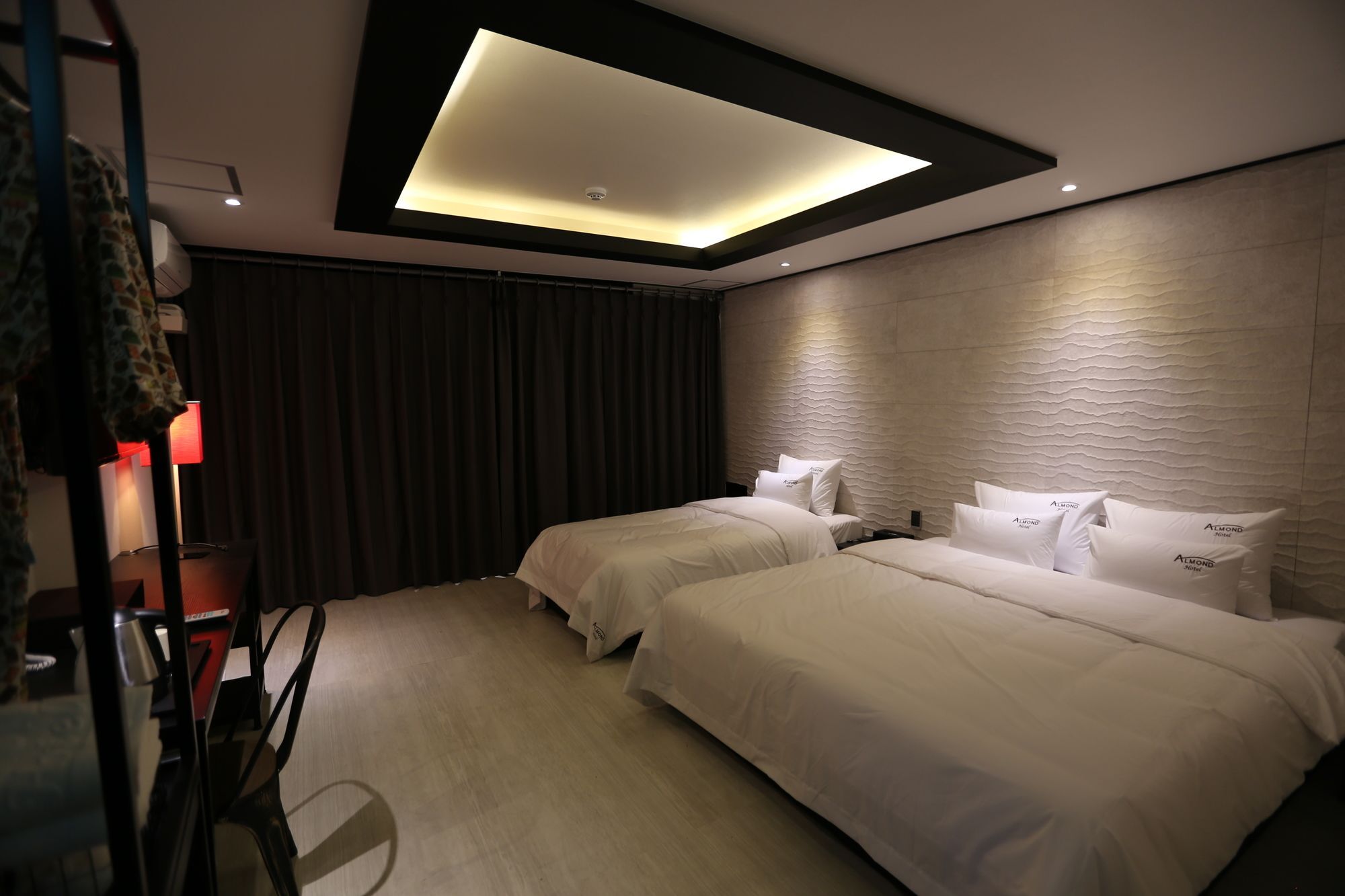 Almond Hotel Gupo Station Busan Eksteriør billede