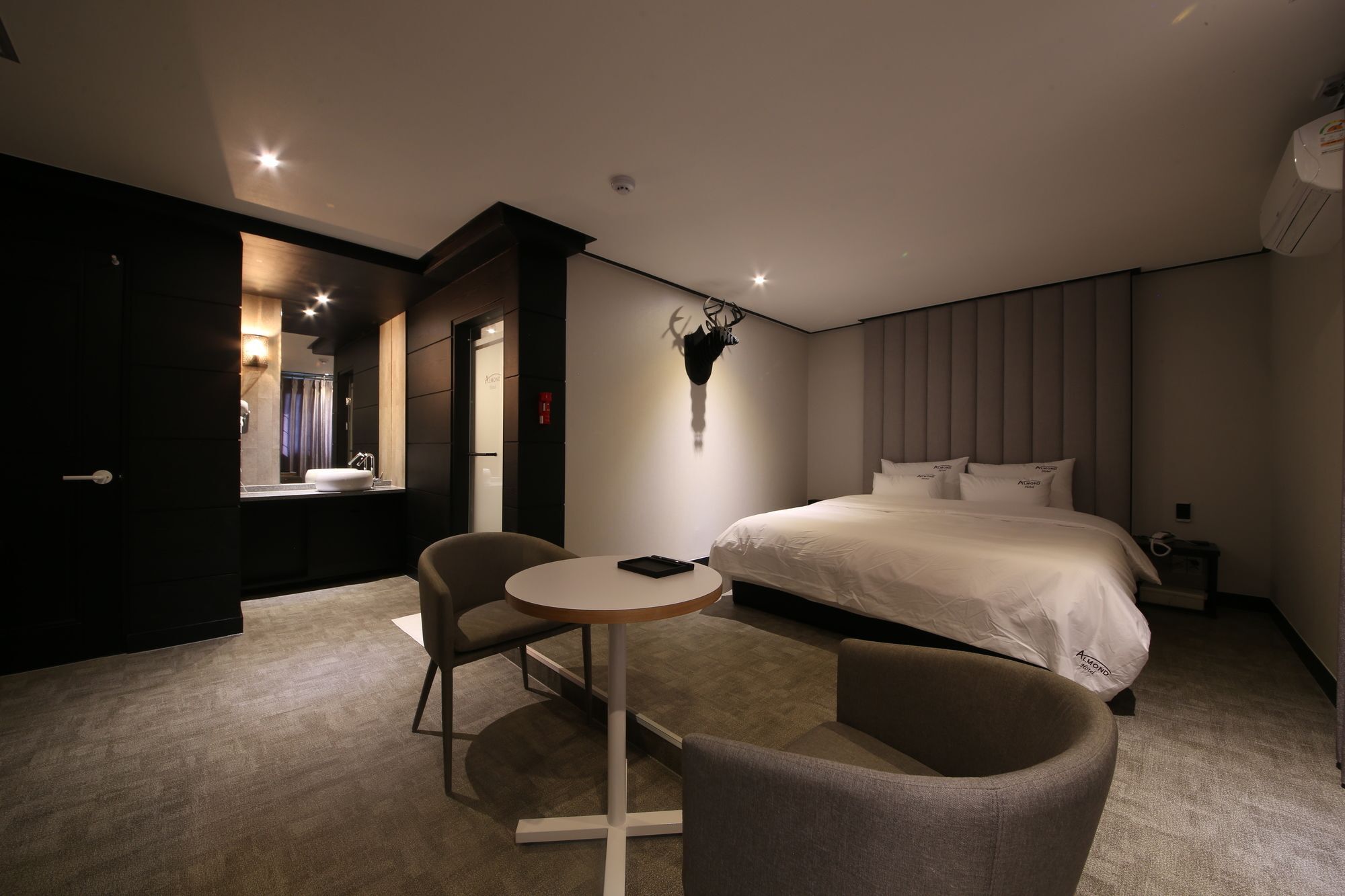Almond Hotel Gupo Station Busan Eksteriør billede